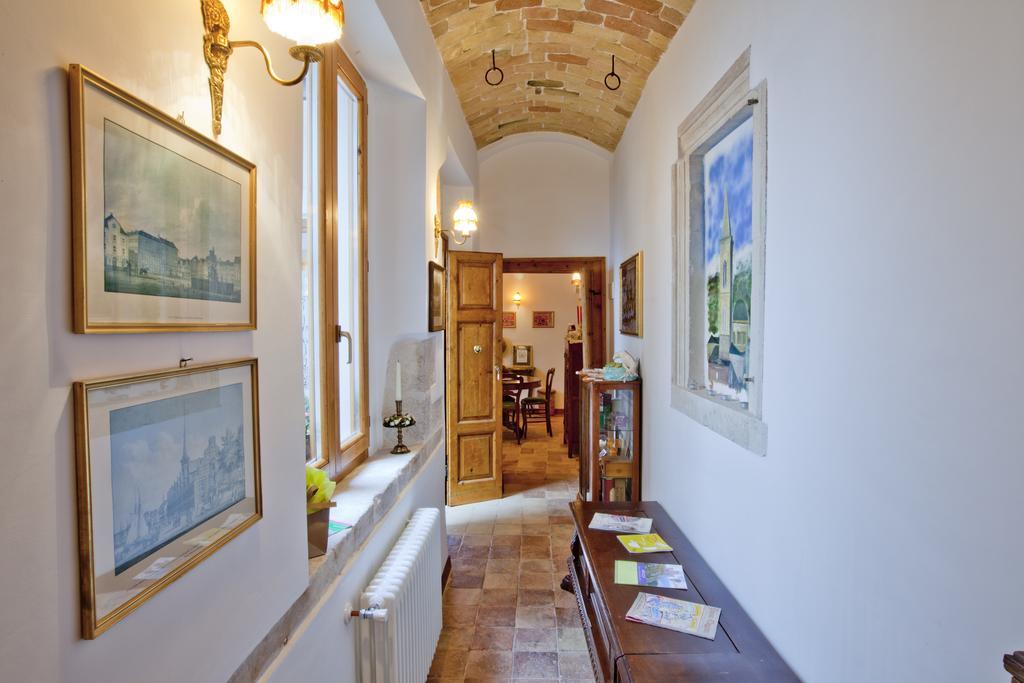 B&B Il Marchese Del Grillo ซุลโมนา ภายนอก รูปภาพ