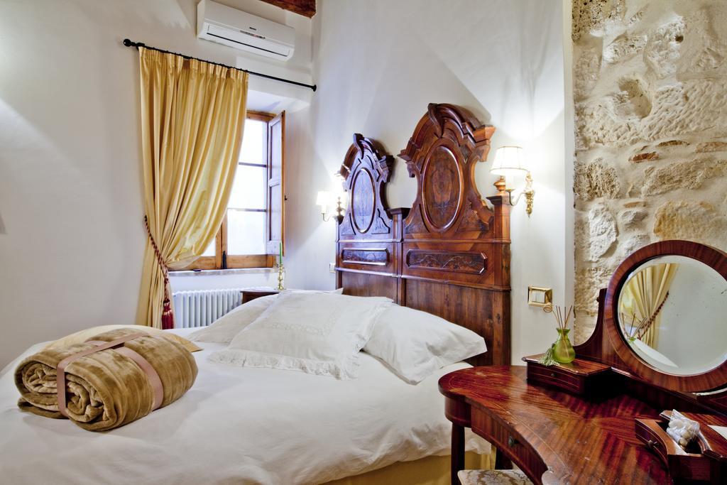 B&B Il Marchese Del Grillo ซุลโมนา ห้อง รูปภาพ
